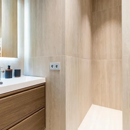 Le Confidentiel - Pigalle Lägenhet